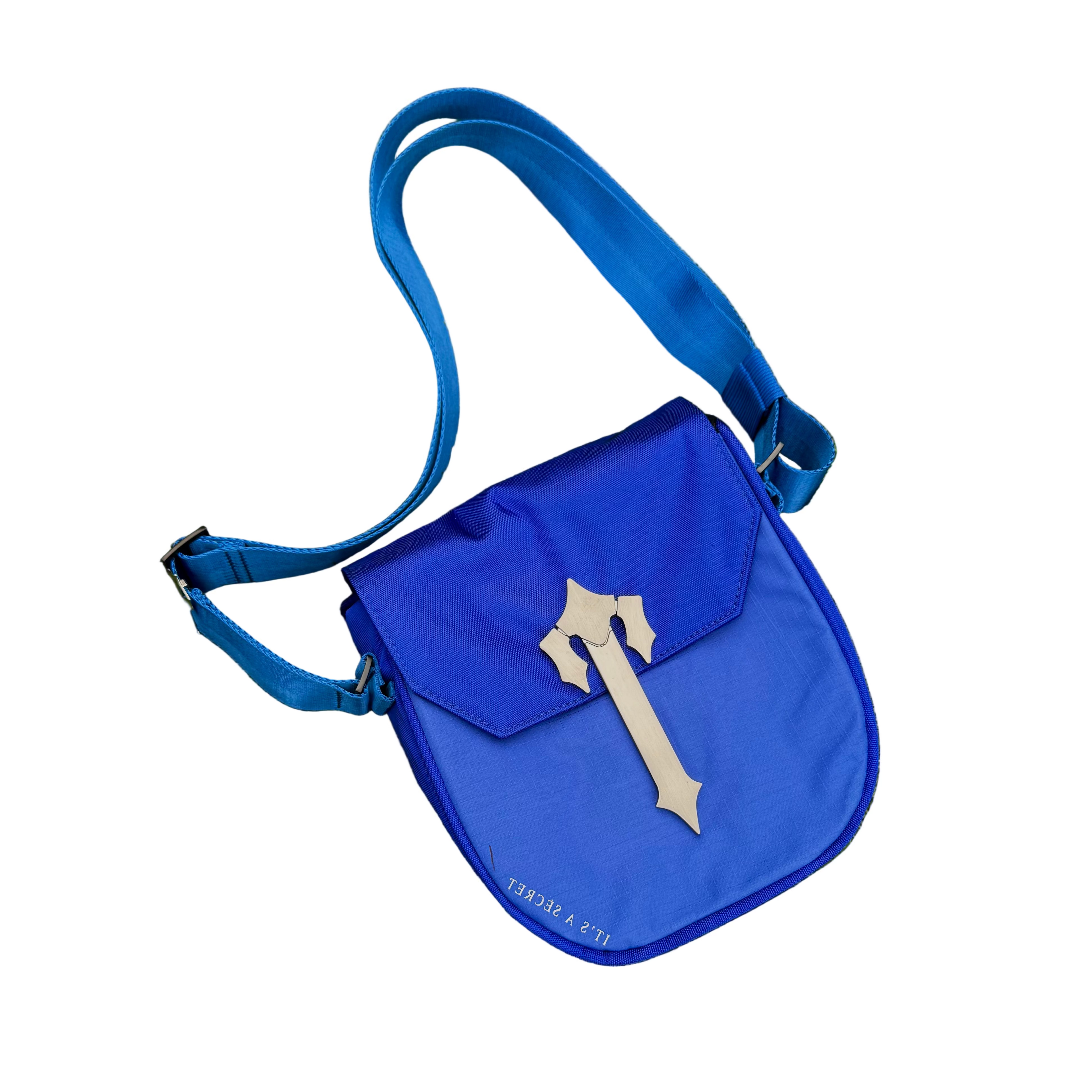 TRAPSTAR COBRA T BAG “DAZZLING BLUE”