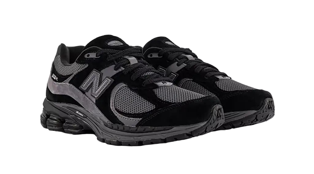 NEW BALANCE 2002R "BLACK / DARK GREY"